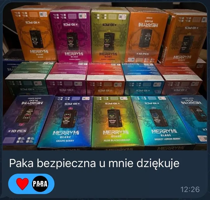 Zrzut z Telegrama: klient wysyła zdjęcie kartonów MerryMi Blade i pisze, że paka jest bezpieczna u niego